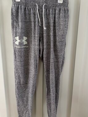 Under Armour Youth Large Jogger Sweatpants | Heather Gray | Fitted Fit | Good